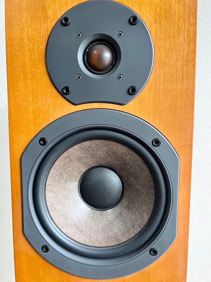 黒犬 ③ メルカリ便 ONKYO オンキョー　D-605F スピーカー