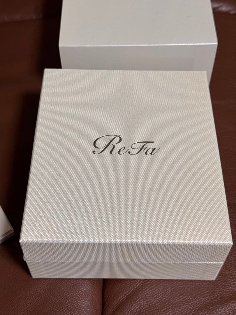 ReFa 美顔ローラー シルバー 専用ポーチ付き