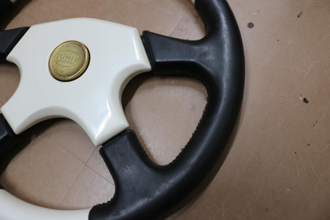 ホワイト ハンドル ステアリング junis ジャニス レトロ パーツ
