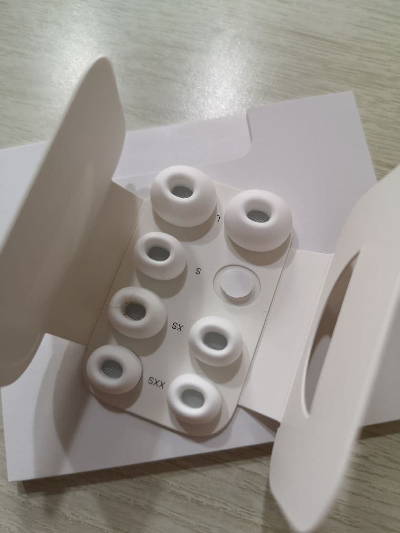 最新作　AirPods Pro (第2世代) 本体