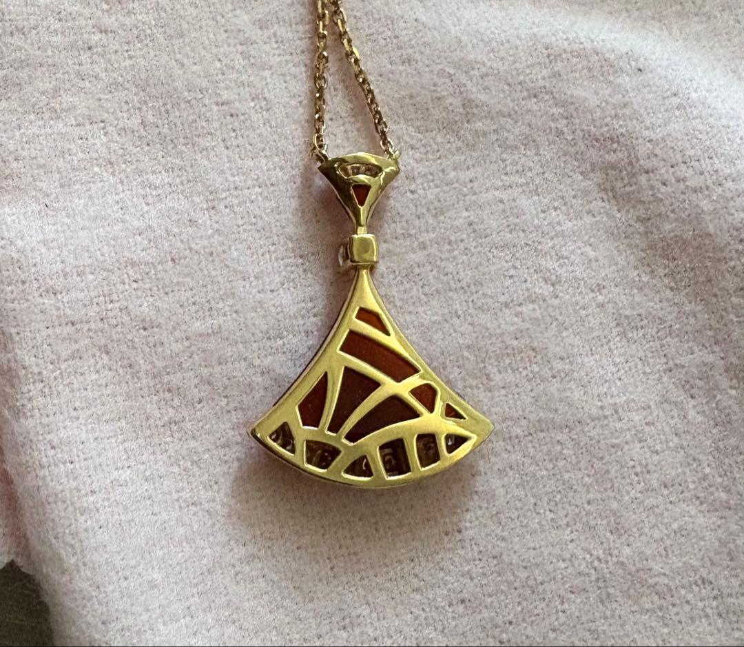 ブルガリ　ディーヴァドリーム　ネックレス カーネリアン