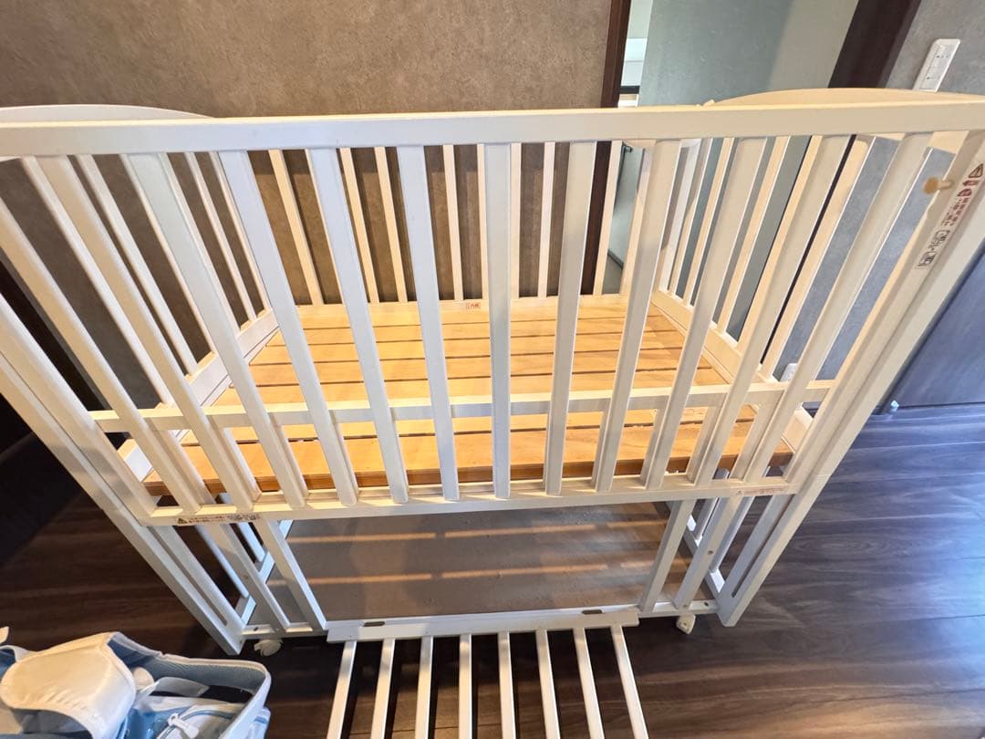 沢尻エリカ【美品】カトージ ベビーベッド ハイタイプ レギュラーサイズ