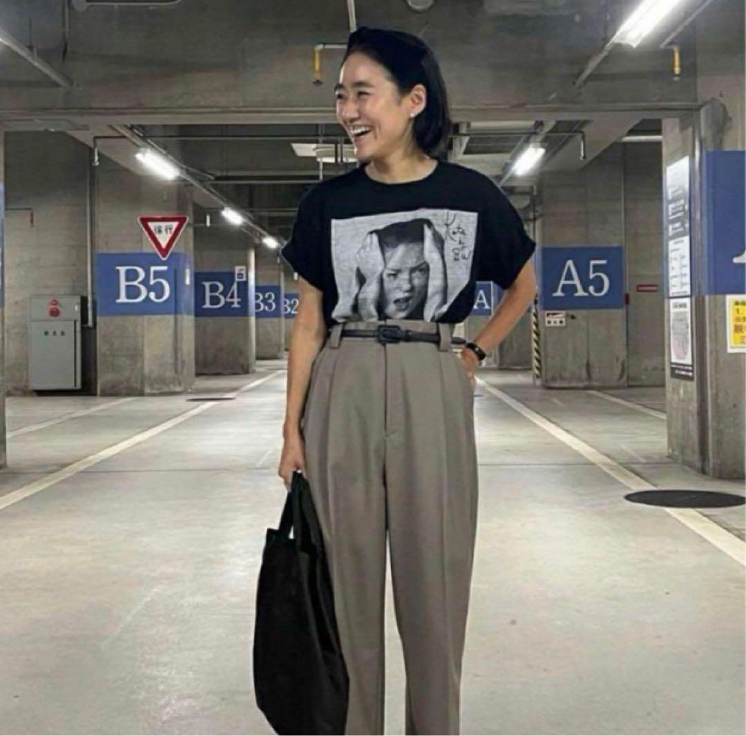 金子綾　COUDRE 黒いレザーベルト