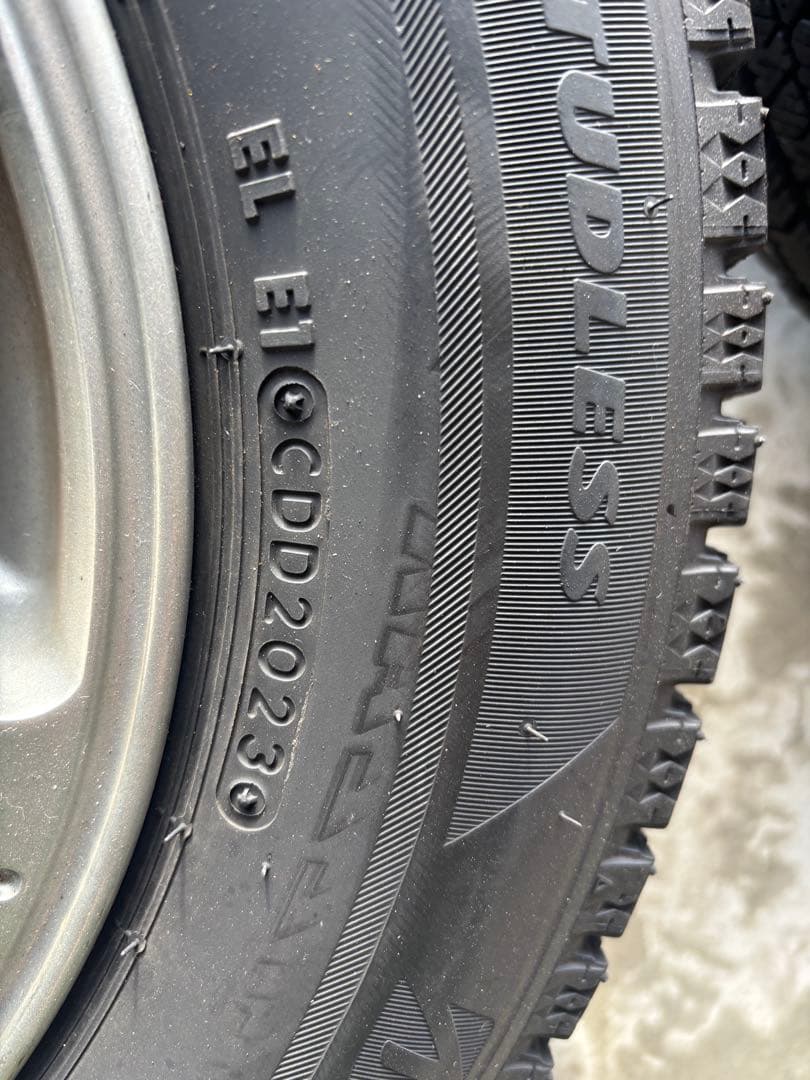 バリ溝早い者勝ち　必ず同時購入　145/80R13 アルミホイールセット　①