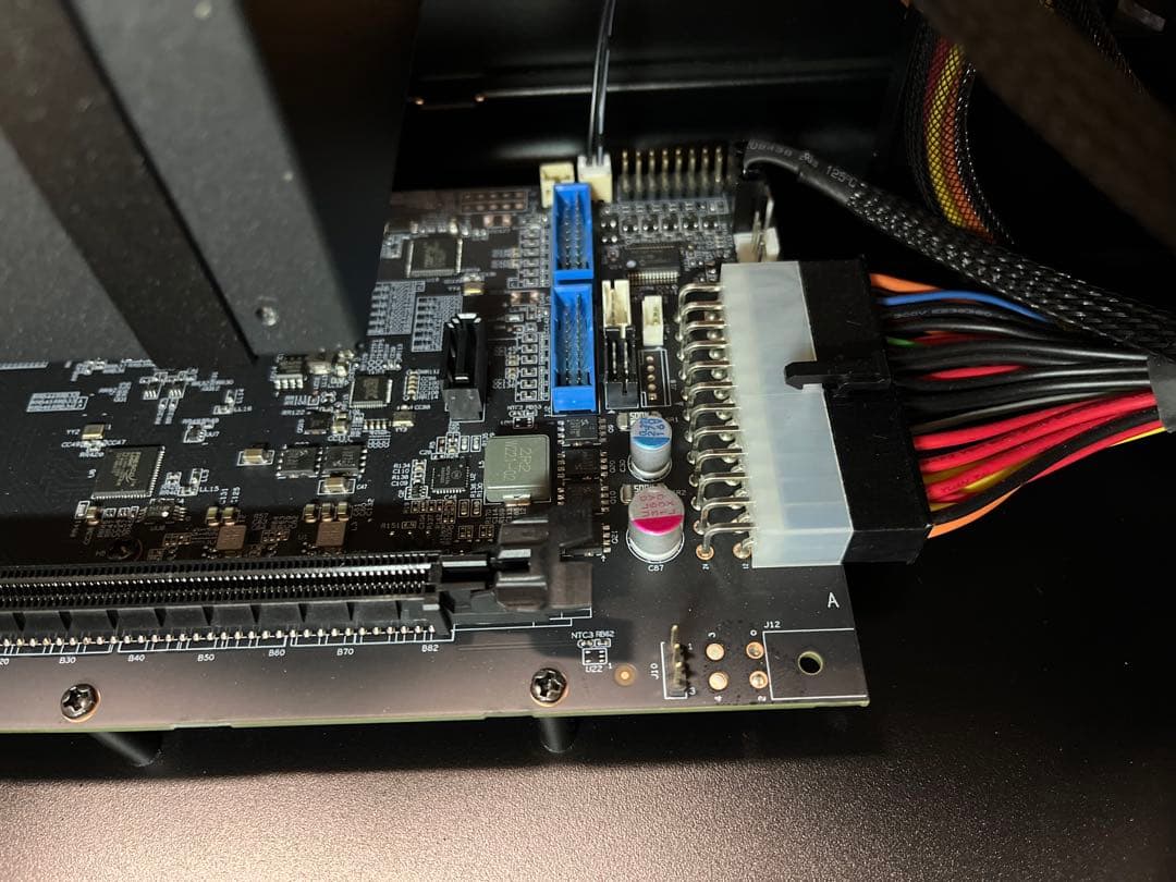 Studio-G 750 外付けGPUケース ボックス　グラフィックボード