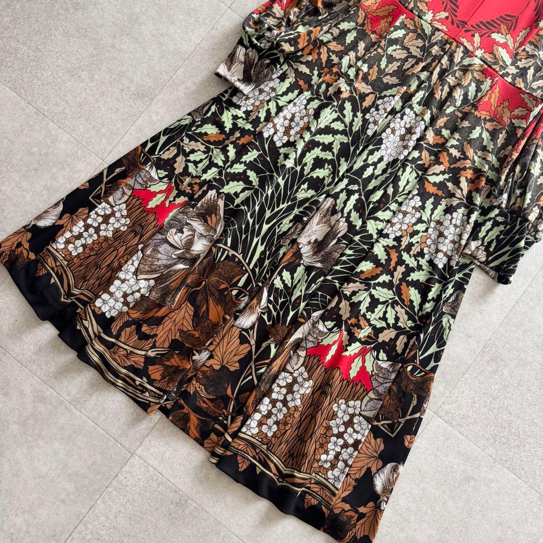 美品　コルコバード　ロングワンピース　ボウタイ　赤　総柄　M