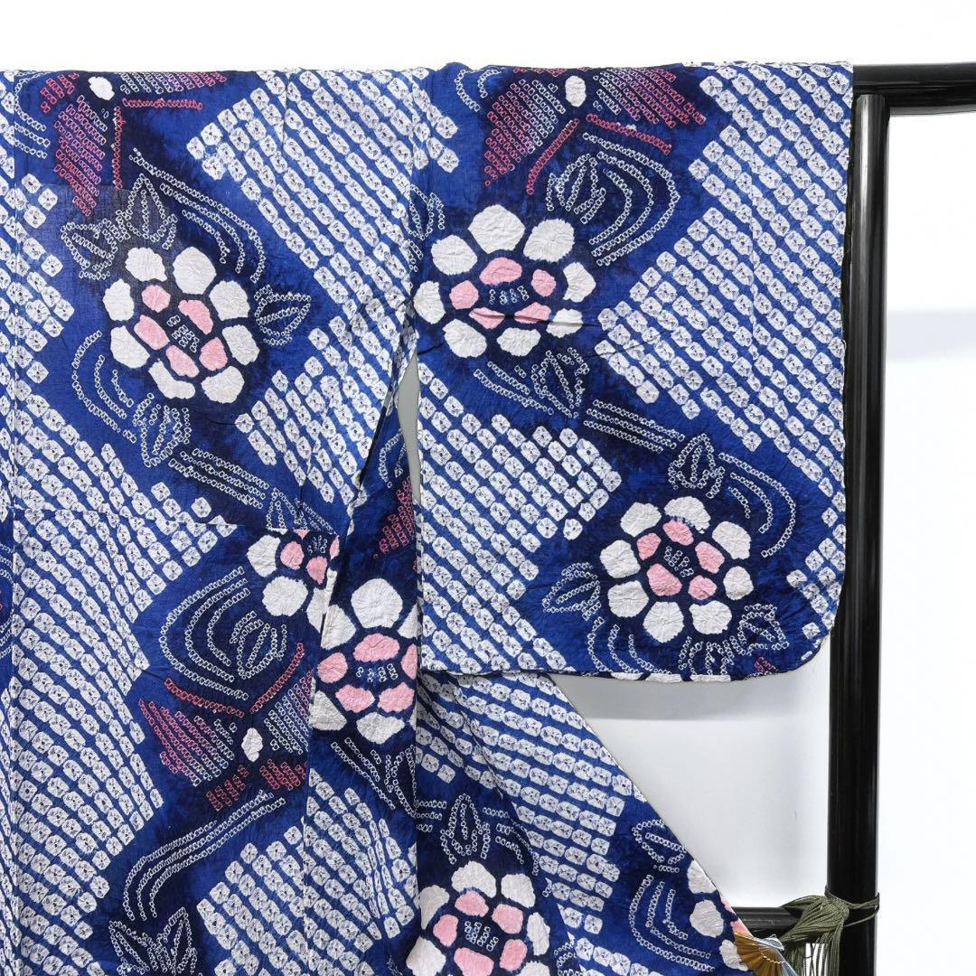 浴衣　有松鳴海絞り　流線　蝶　花模様　青　着物　054w p