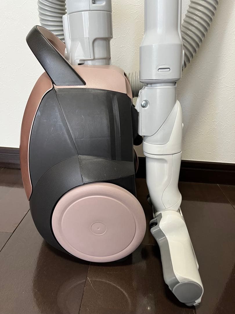 2018年製Panasonic 紙パック式掃除機 MC-PK19A-P