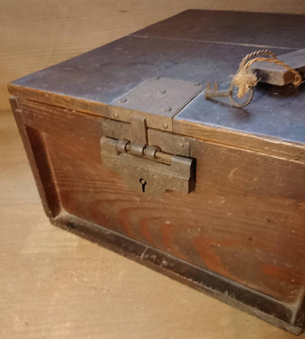 【希少・時代物】銭箱 鍵・木札付き 江戸〜明治期 骨董 古道具 アンティーク