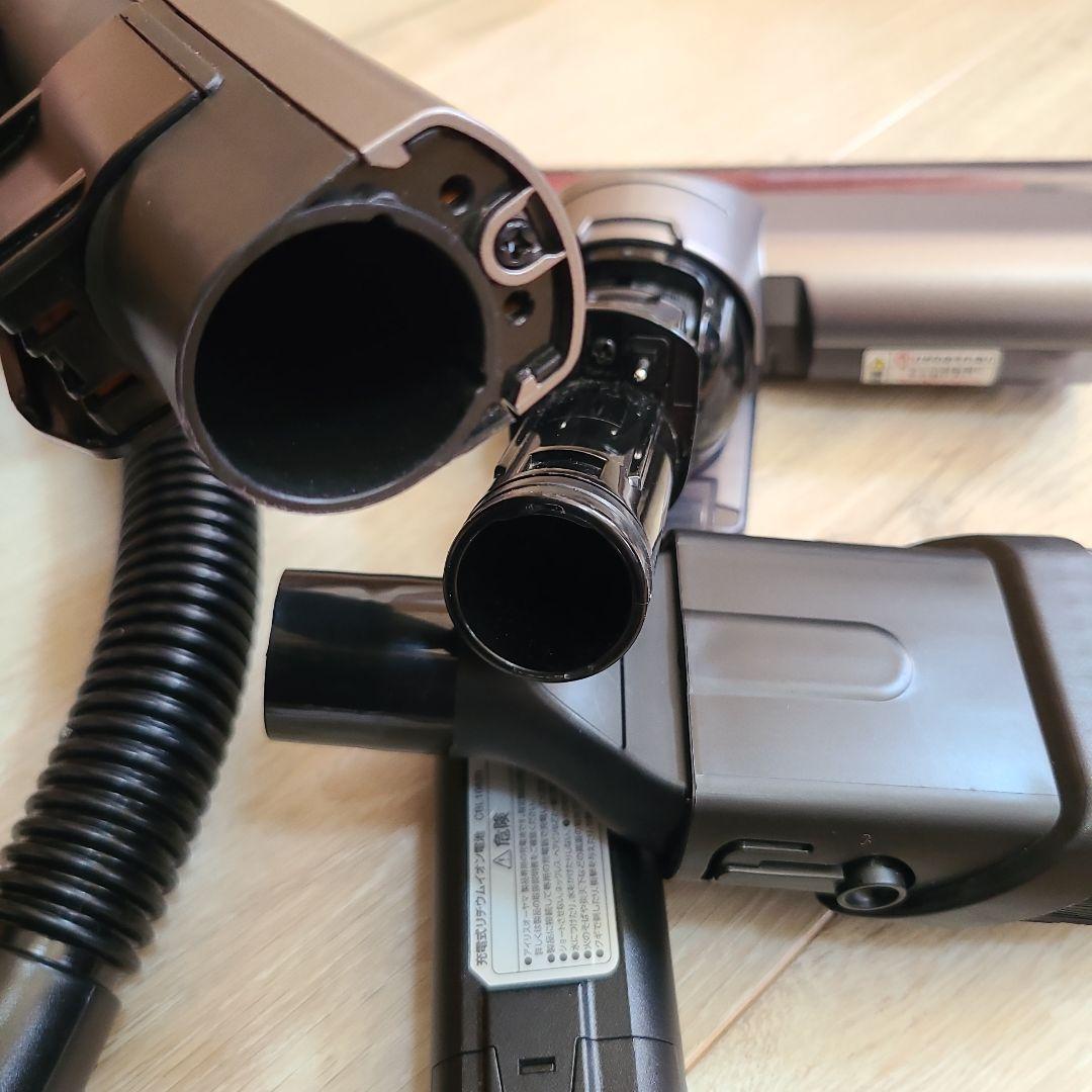 アイリスオーヤマ 充電式サイクロンスティッククリーナー 掃除機　充電器おまけ