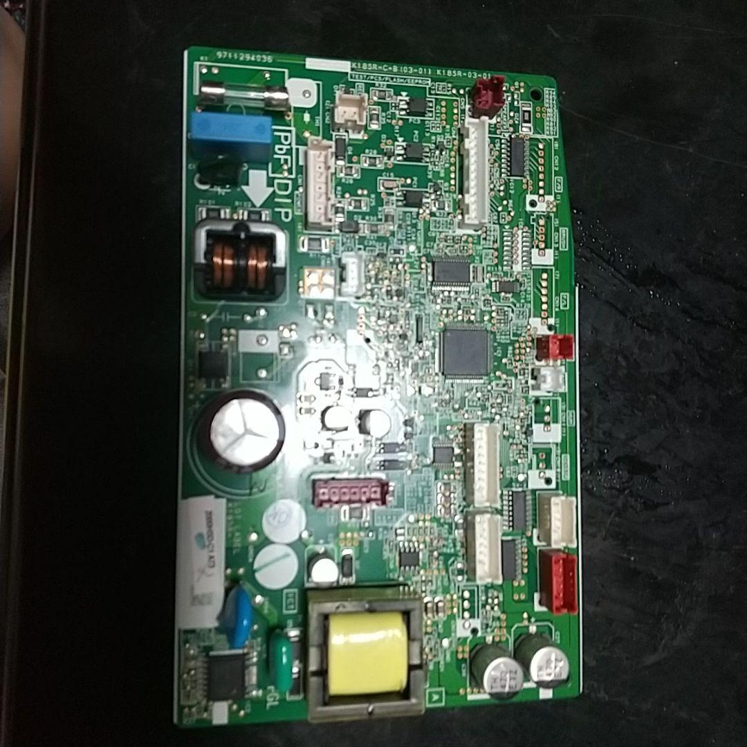 富士通６畳エアコン分解洗浄済み２０２０年修理済み