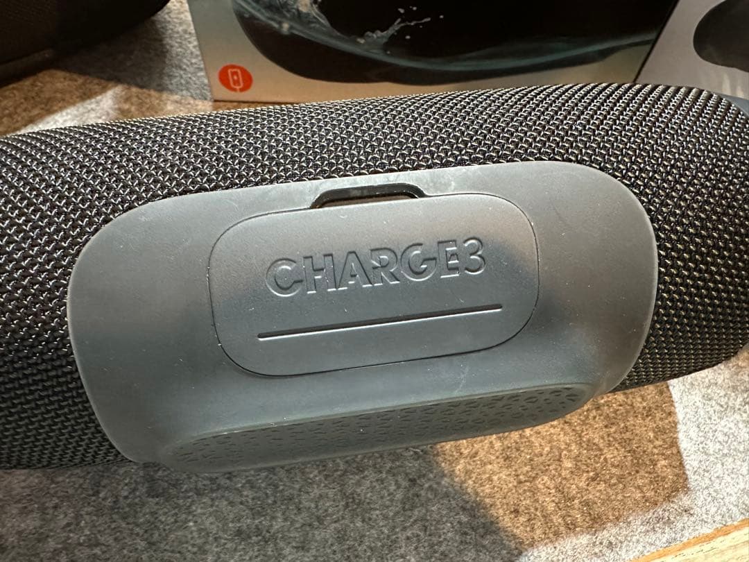 【美品】JBL CHARGE3 付属品、ケース付