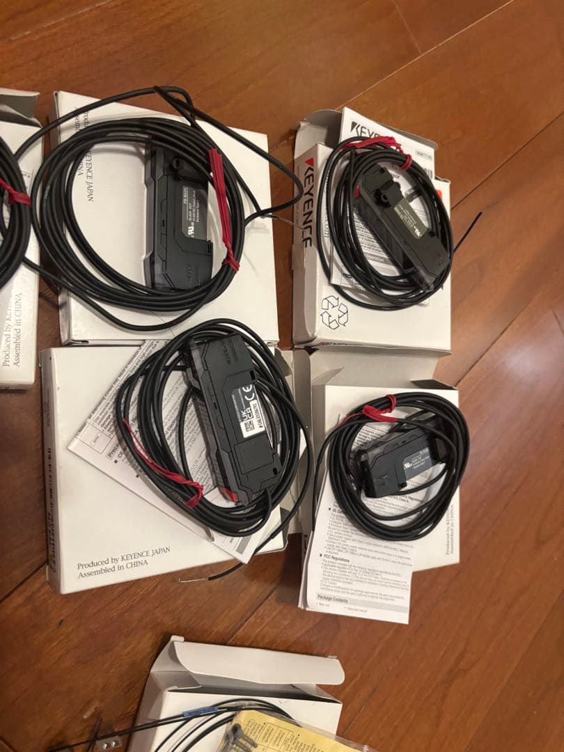 【新品未使用】KEYENCE FS-N42N 5個　FU-57TE 1個