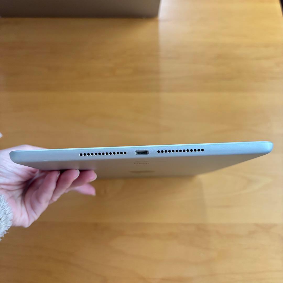 美品iPad6 第6世代 32GB WIFIモデル