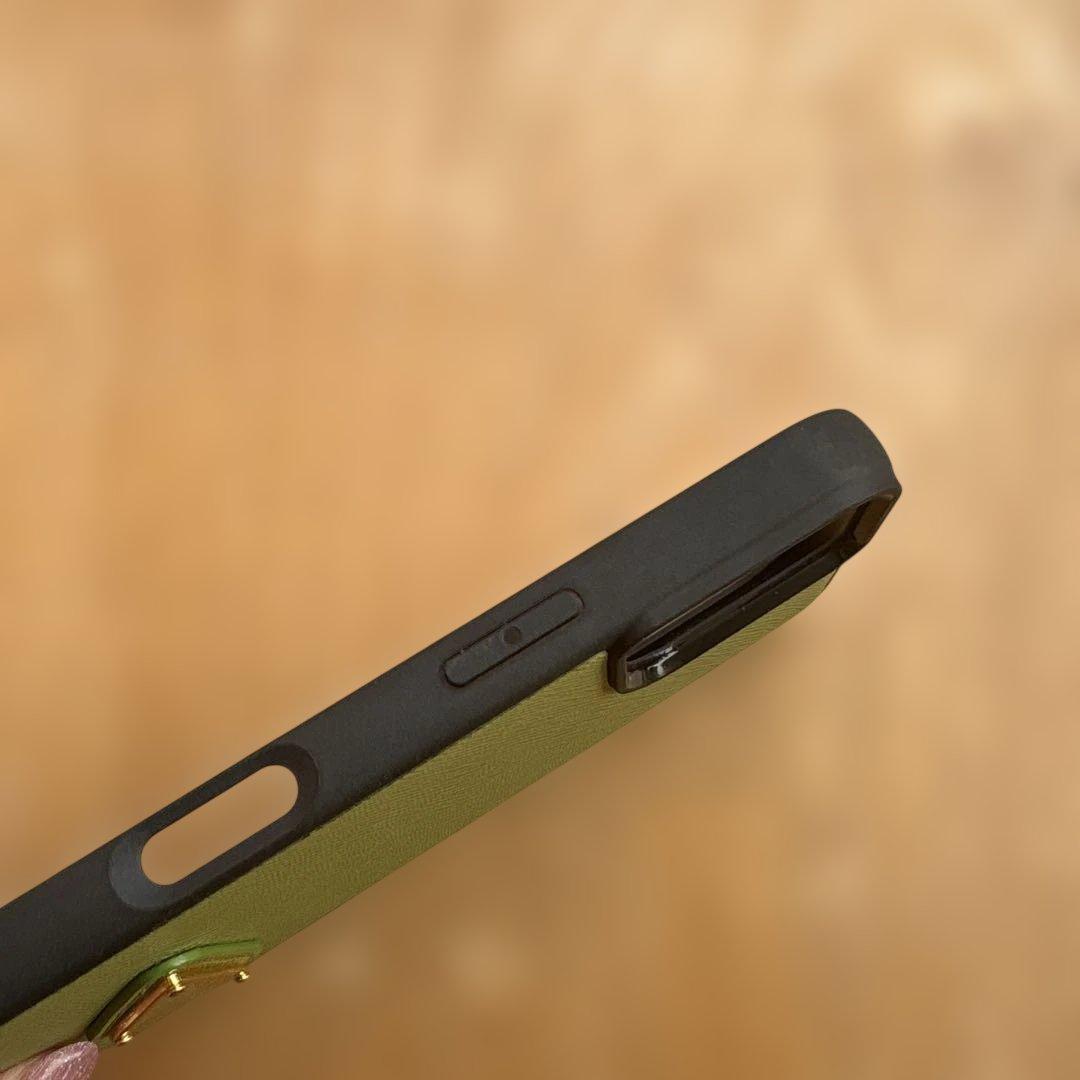 PRADA iPhone16ケース　グリーン　iPhone16