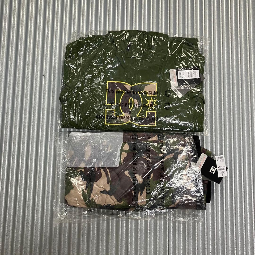 未使用　DC スノボウェア　スキーウェア　子供用　キッズ　上下　150cm