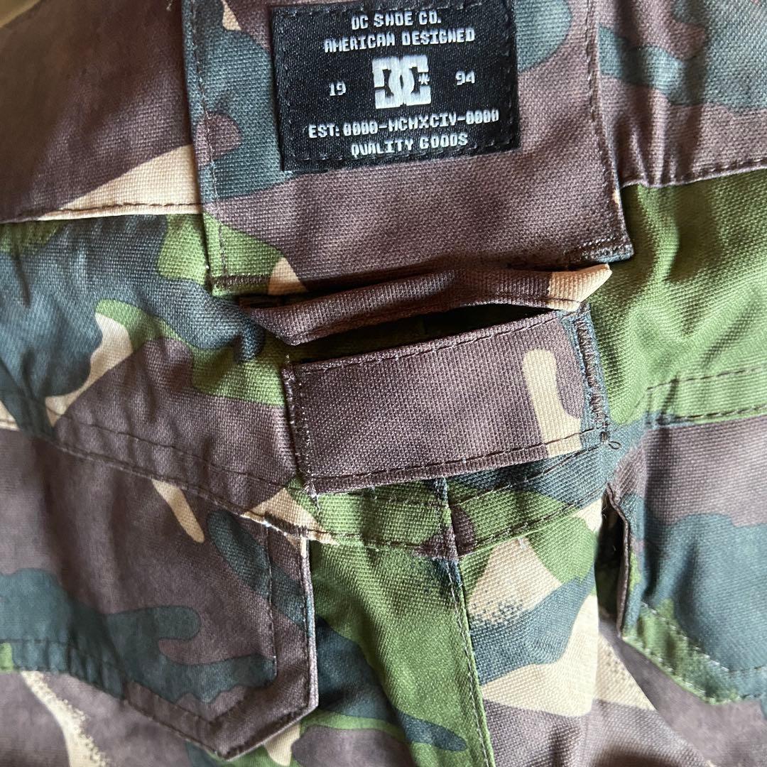 未使用　DC スノボウェア　スキーウェア　子供用　キッズ　上下　150cm