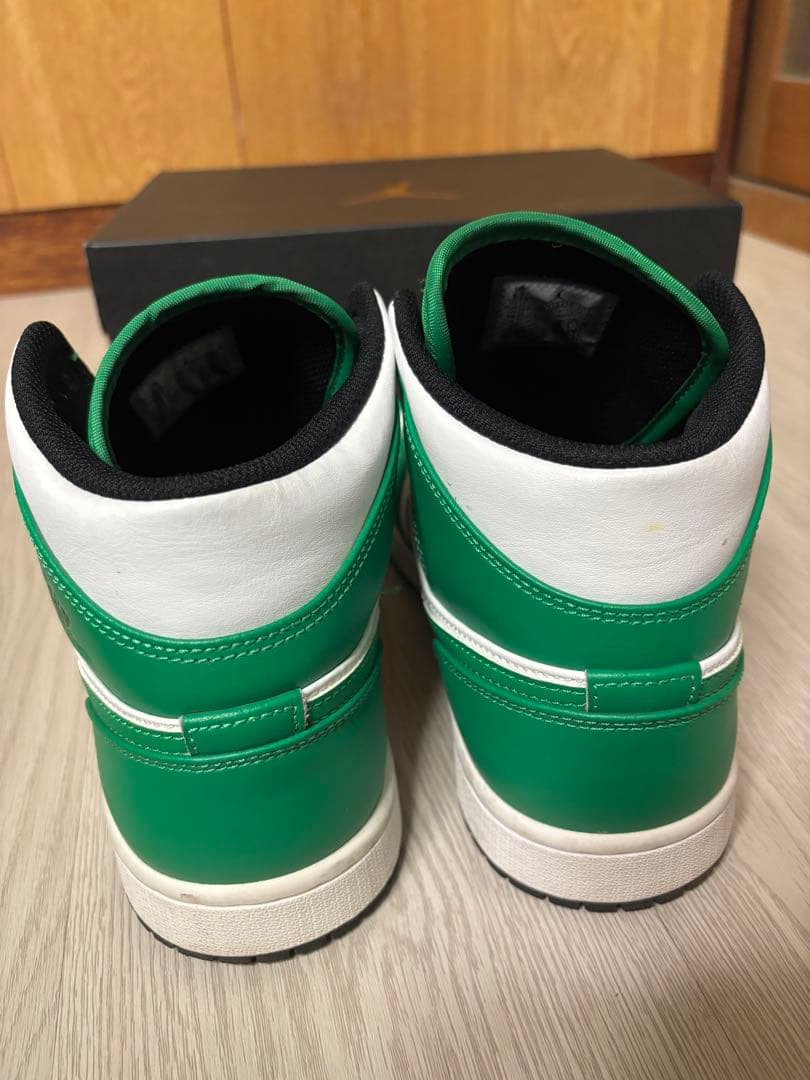 NIKE AIR JORDAN1MID ラッキーグリーン