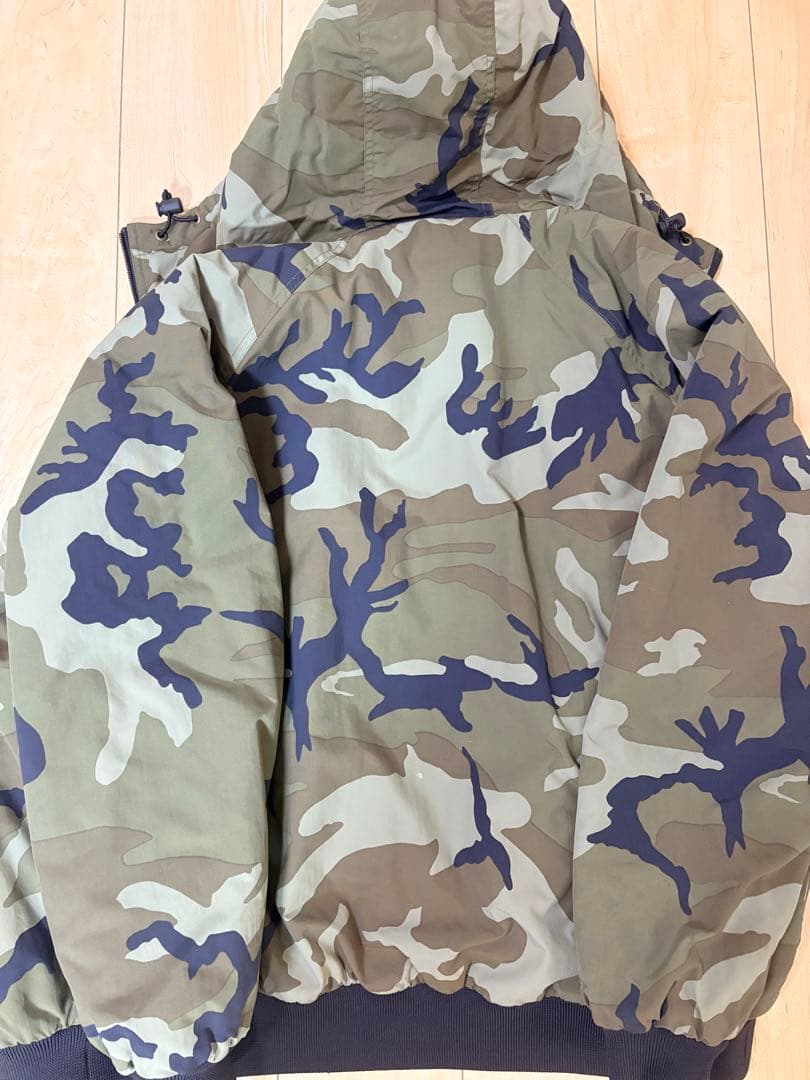 Carhartt カモフラージュ ダウンジャケット XL