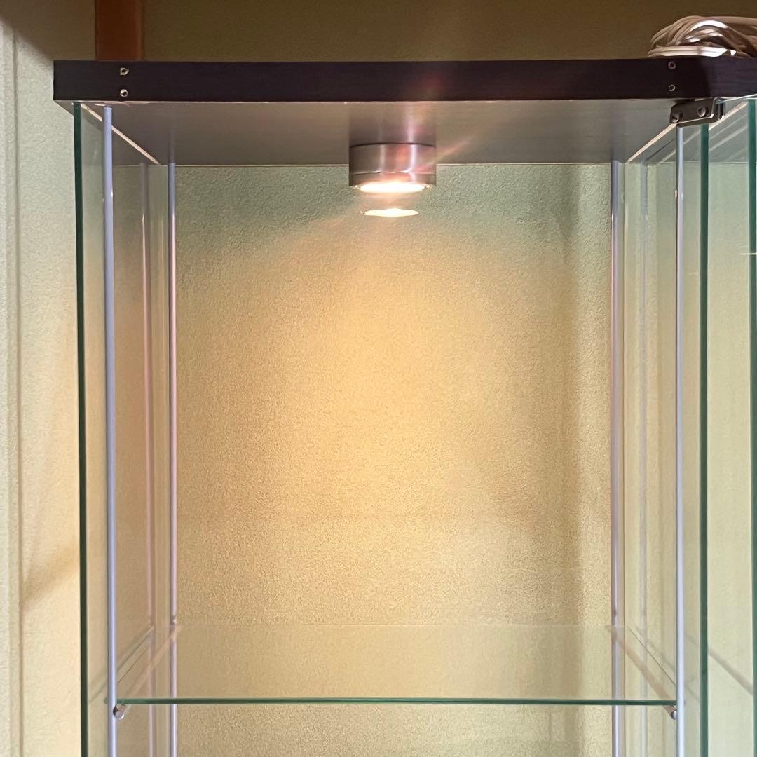 IKEA デトルフ　3連　ブラック　ガラスショーケース 純正LEDライト付き