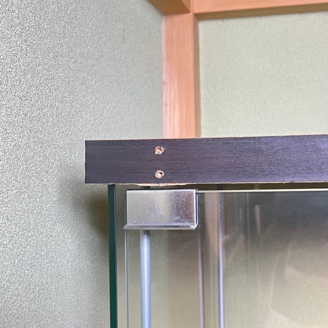 IKEA デトルフ　3連　ブラック　ガラスショーケース 純正LEDライト付き