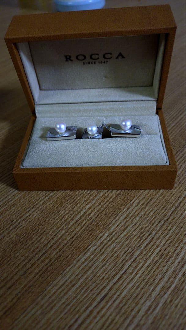 ROCCA パール付きネクタイピン、カフス