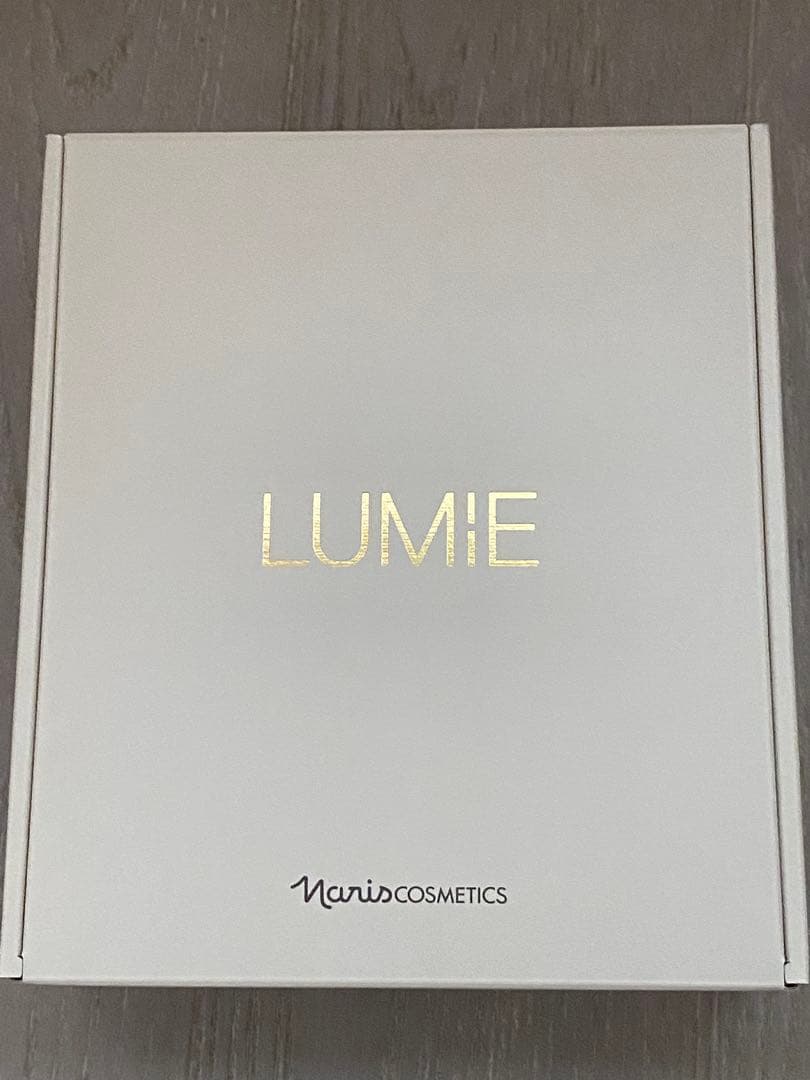 LUMIE 美顔器 Naris Cosmetics