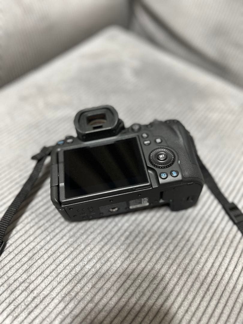 最終値下げcanon EOS R6 ミラーレス一眼 ボディ