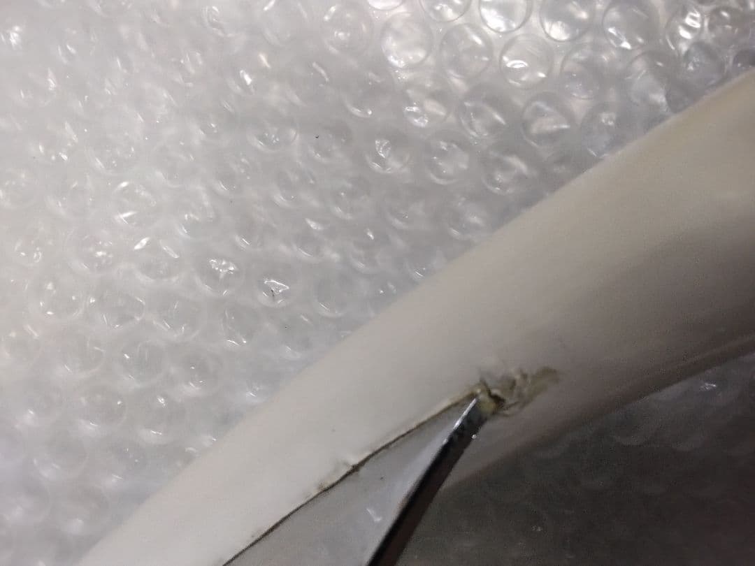 ホワイト/ゴールド 3スポーク ステアリングホイール新古品です。8さん専用です。