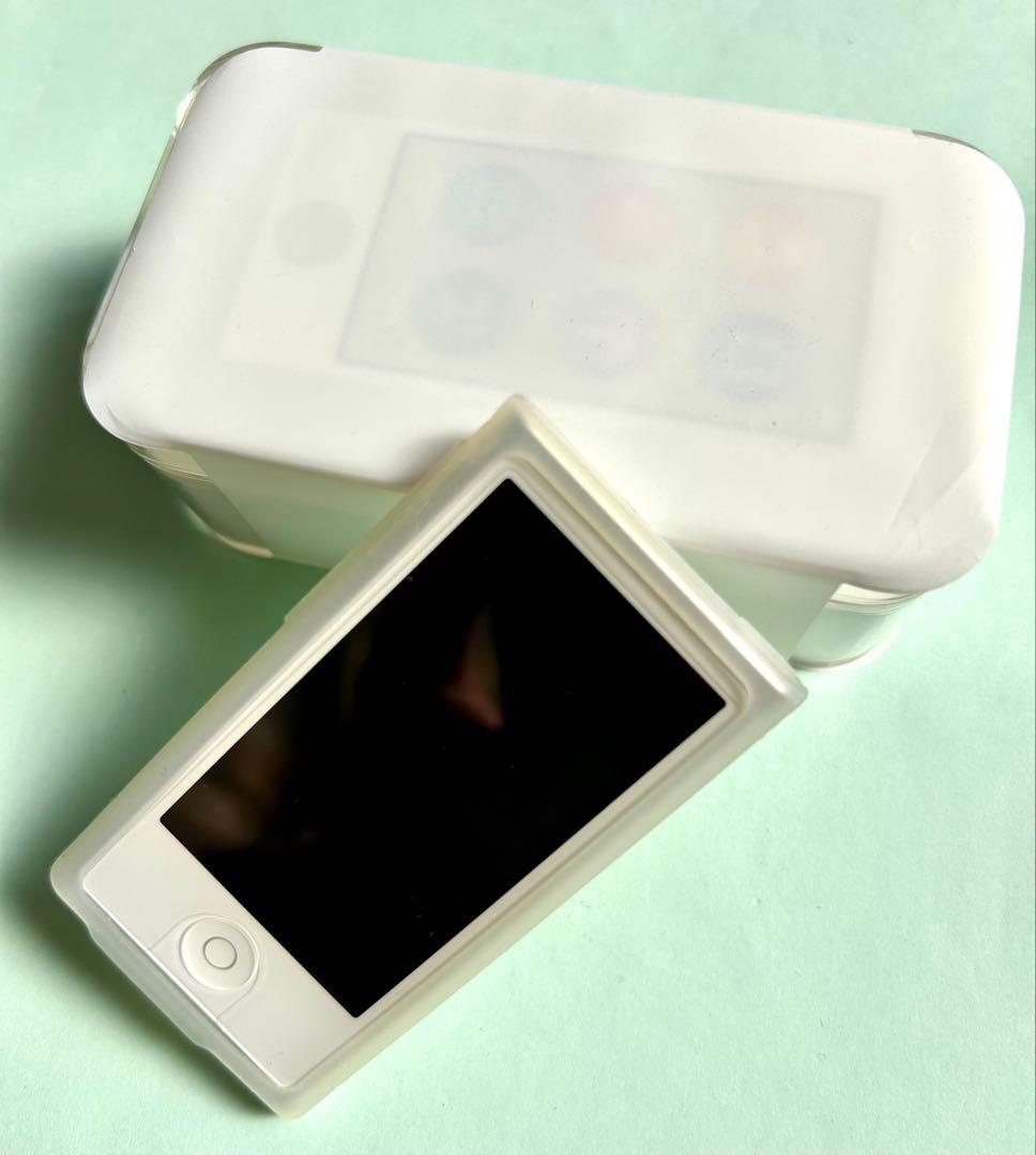 iPod nano ［極美品］Apple 第7世代16GB カバー付き