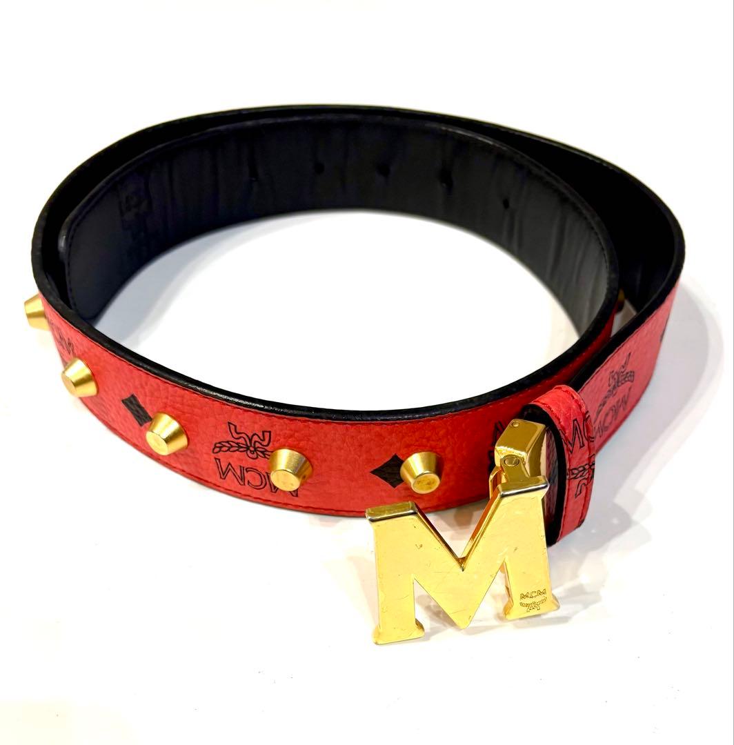 MCM エムシーエム☆ベルト ロゴ柄 ヴィセトス スタッズ　赤　80