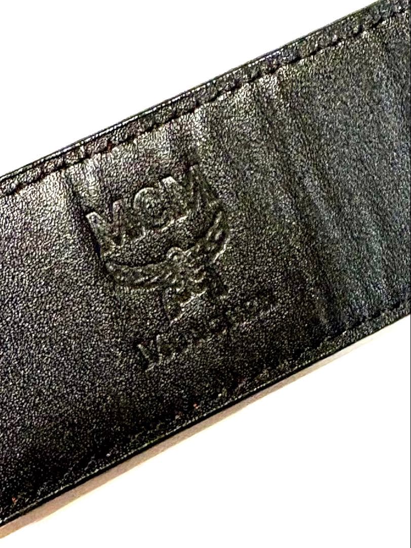 MCM エムシーエム☆ベルト ロゴ柄 ヴィセトス スタッズ　赤　80