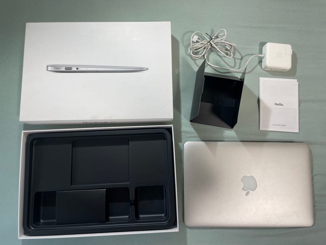 Apple MacBook Air シルバー Core i5 4GB 11インチ
