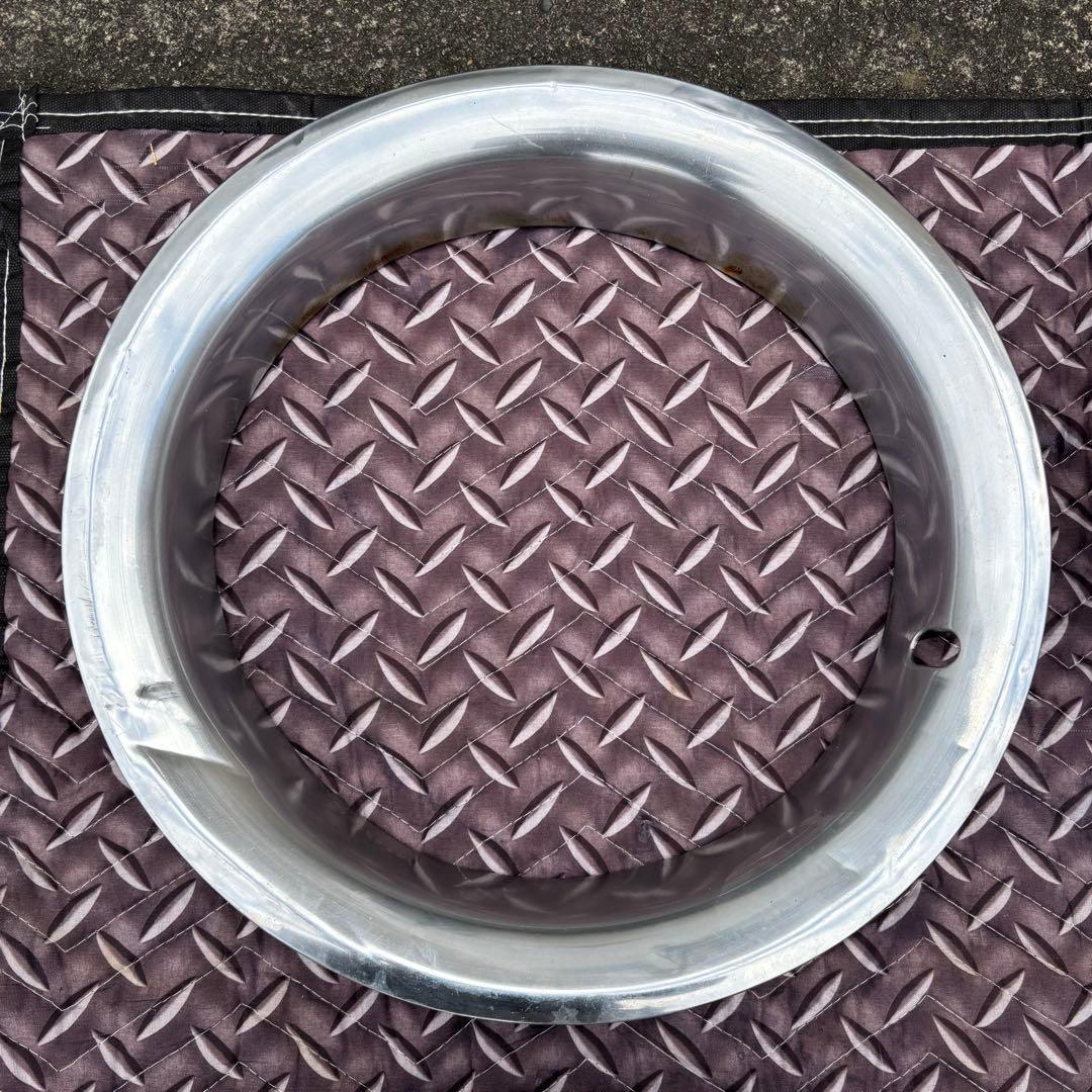 85elco様トリムリング　15インチ　メーカー不明