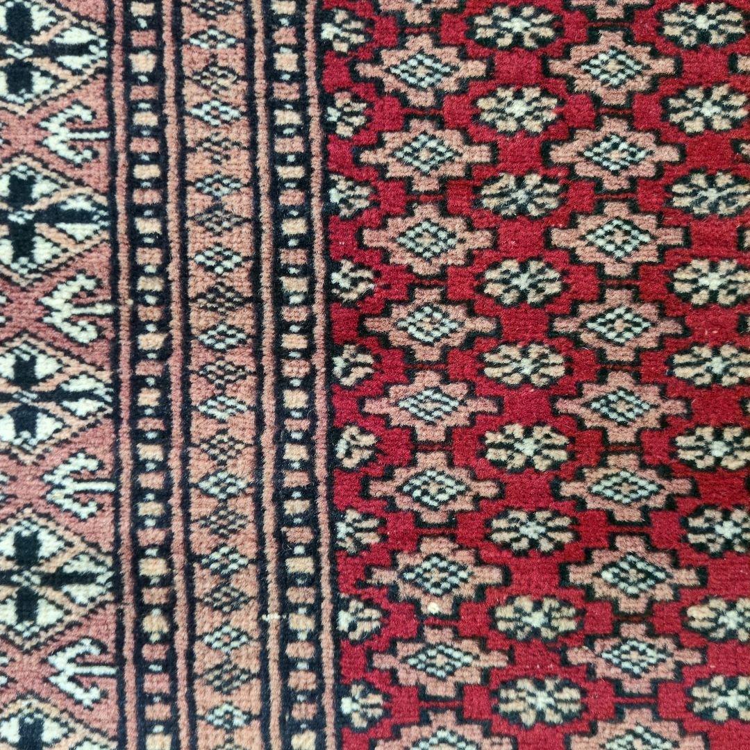 パキスタン　ヴィンテージラグ　トライバルラグ　手織り絨毯