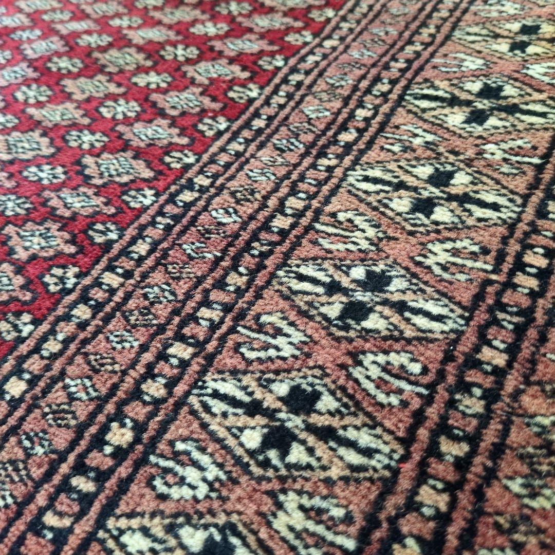 パキスタン　ヴィンテージラグ　トライバルラグ　手織り絨毯