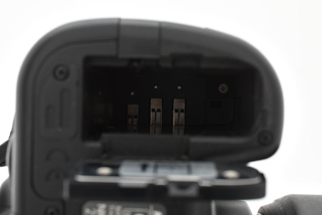 【大人気】 Nikon ニコン D5000 レンズキット デジタル一眼カメラ