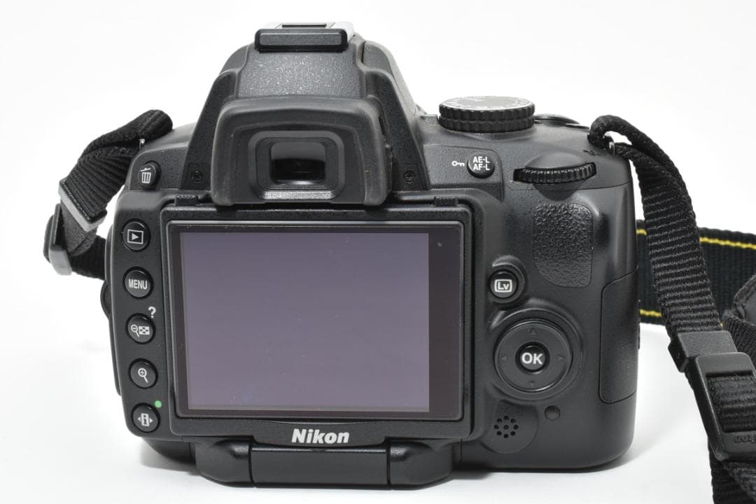 【大人気】 Nikon ニコン D5000 レンズキット デジタル一眼カメラ