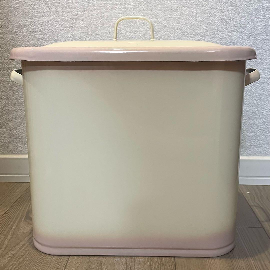 イマン ダイアナローズ　ビード入りBOX缶　美品