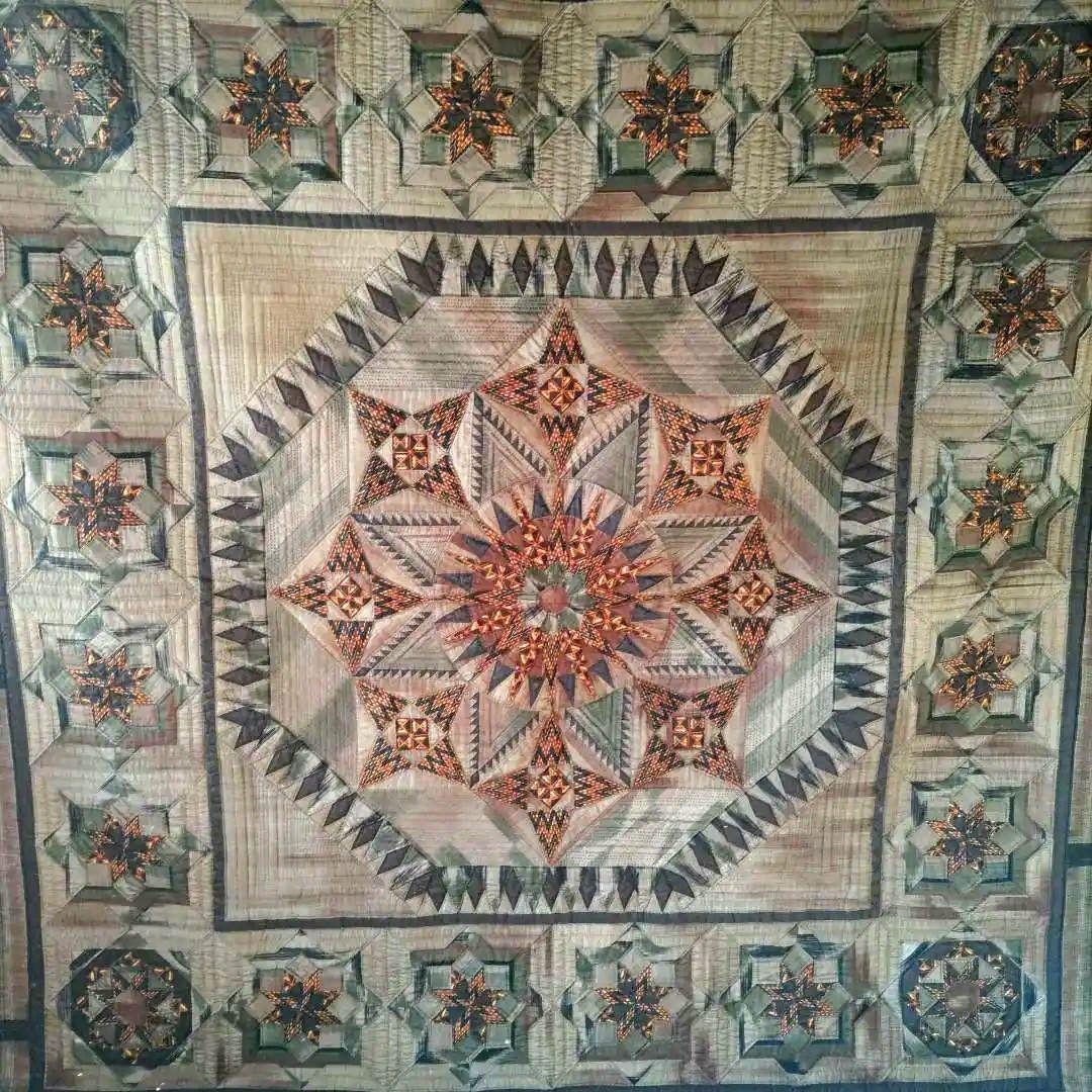 ハンドメイド　パッチワーク　タペストリー