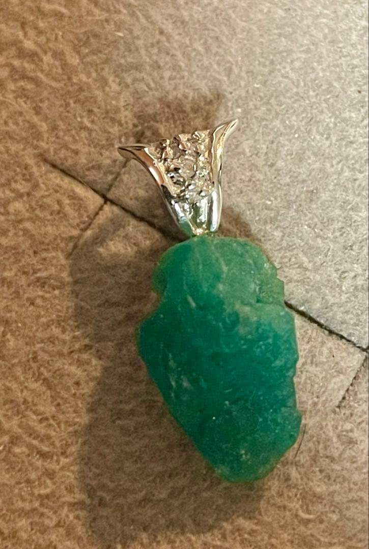 k18WGエメラルド原石ダイヤモンドネックレストップ