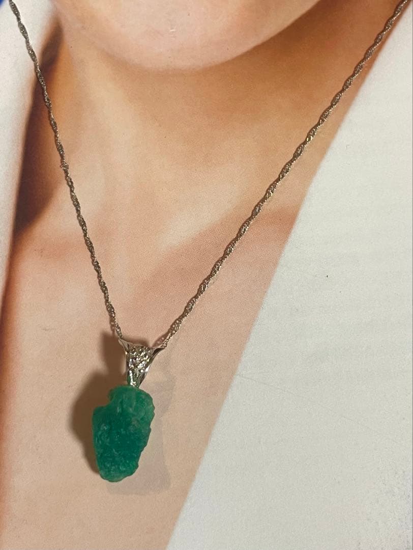 k18WGエメラルド原石ダイヤモンドネックレストップ