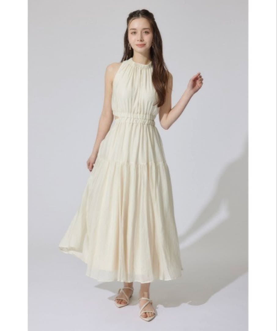 rienda ホルターネックギャザーフレアワンピース