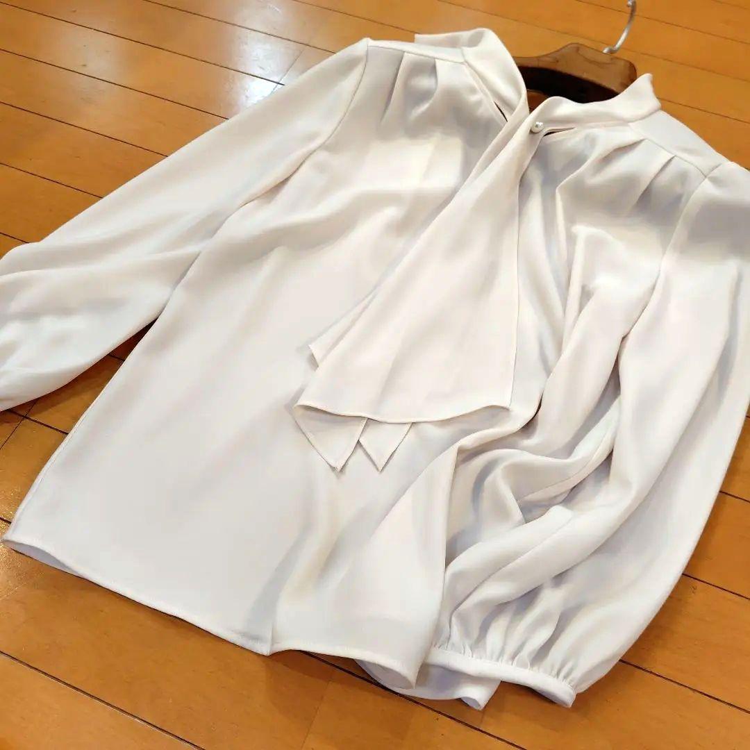 専用レリアン 近年モデル とろみパールボウタイブラウス 11L