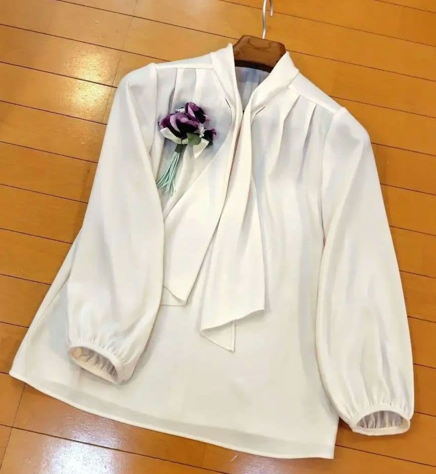 専用レリアン 近年モデル とろみパールボウタイブラウス 11L