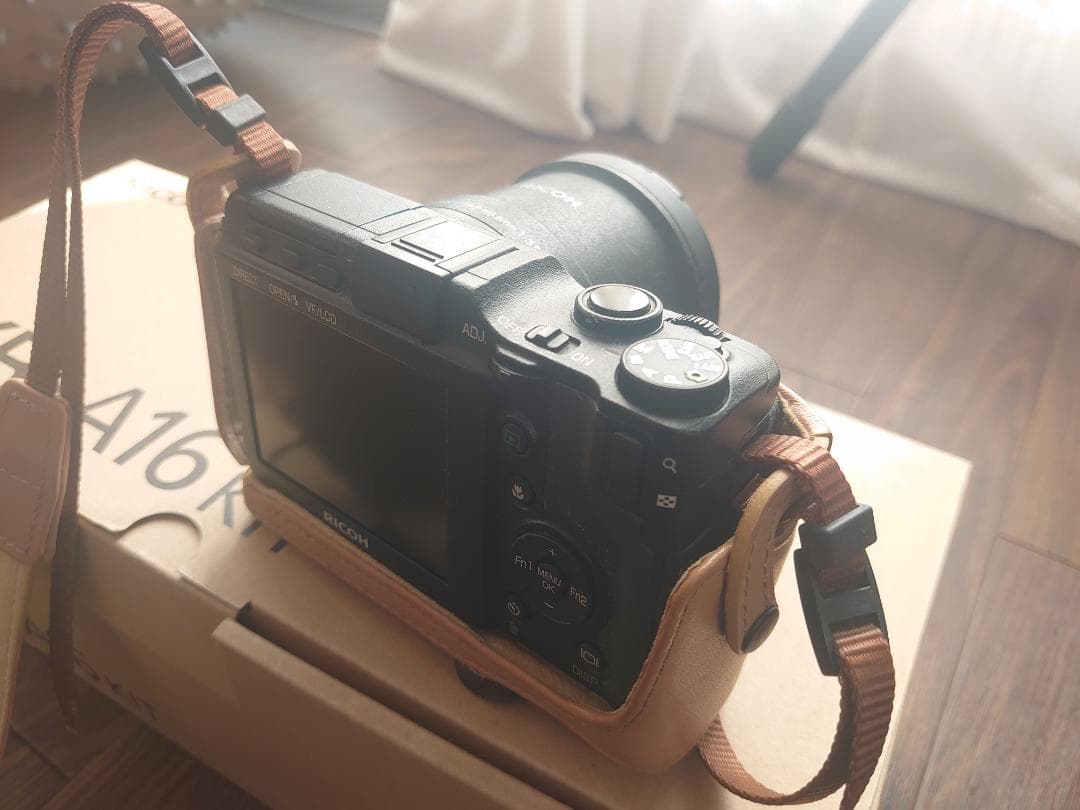 【中古美品】RICOH デジタルカメラ GXR A16レンズキット（2013年）