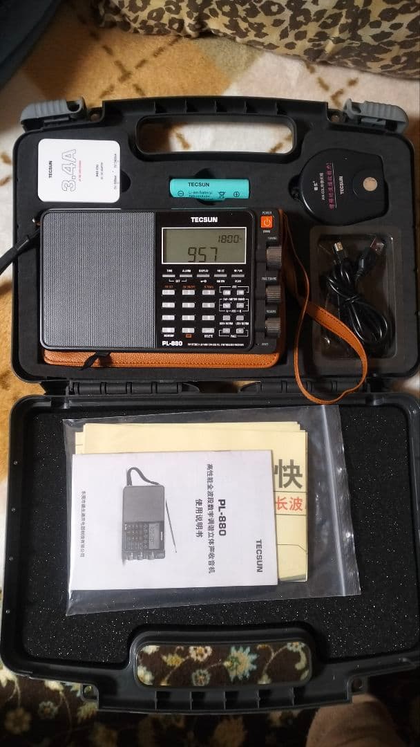 TECSUN PL-880 ワールドバンドレシーバー