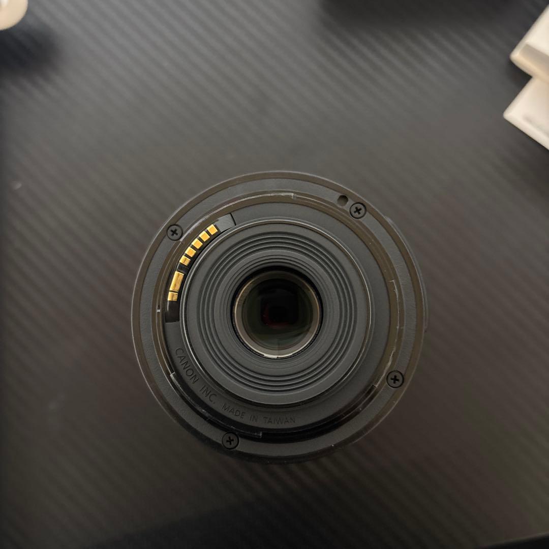 Canon EOS Kiss X8i デジタル一眼レフ【セール】