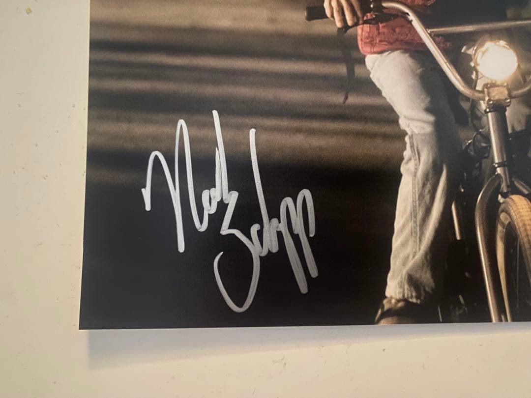 ストレンジャーシングス　ノア•シュナップ サイン入り写真