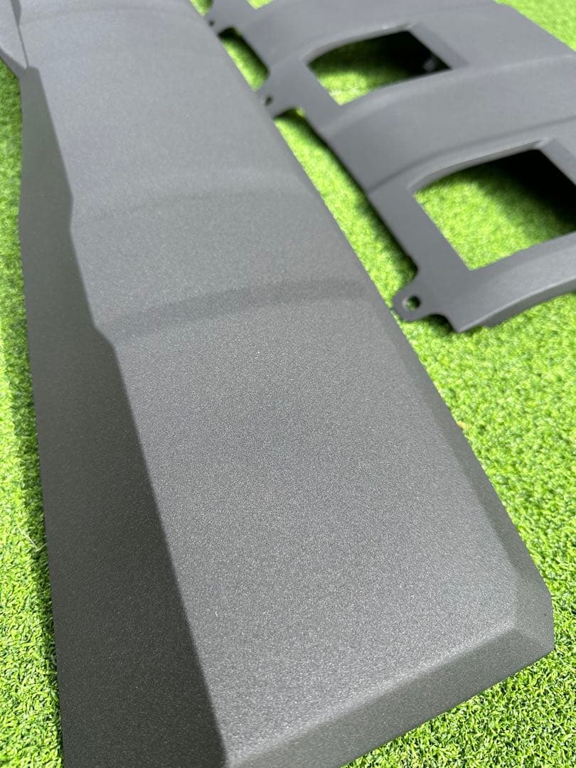 ランドクルーザー　250 リアバンパー　ラプターライナー塗装